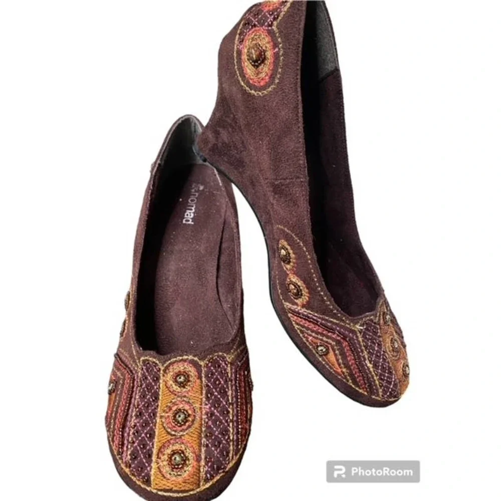 Nomad Dark Brown Suede Wedges‎ with Embroidery